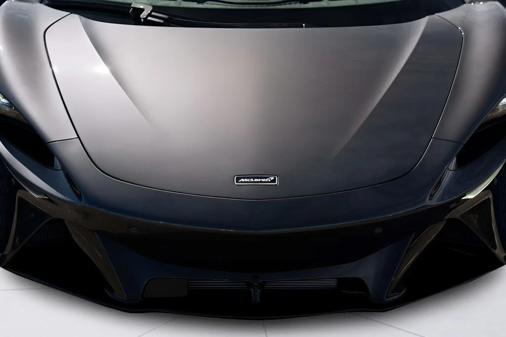 2026 McLaren Artura - Image 26 of 31