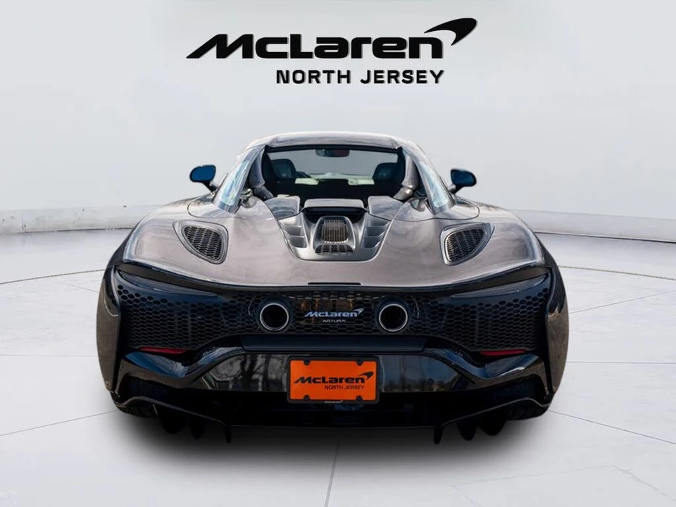 2026 McLaren Artura - Image 30 of 31
