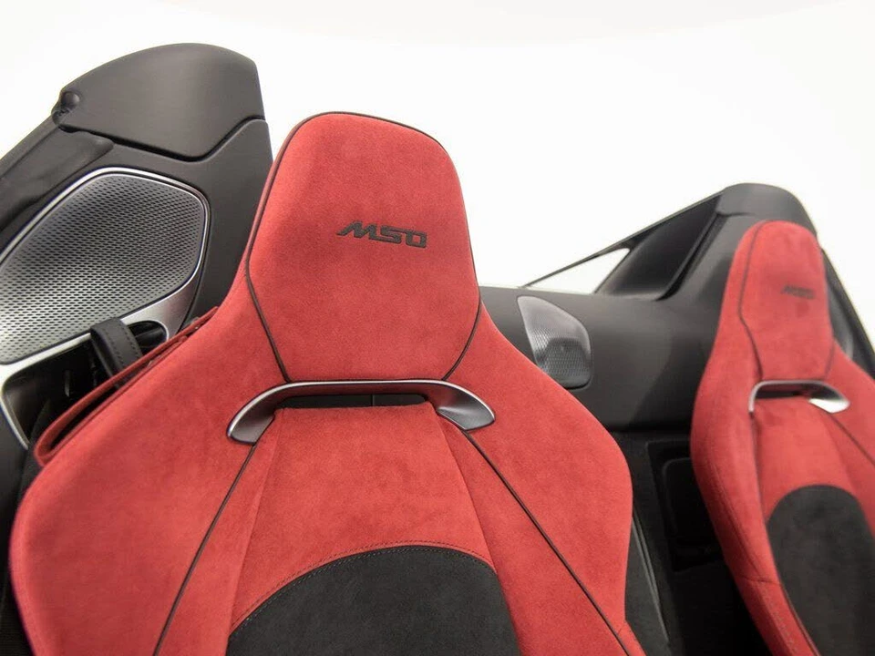 2026 McLaren Artura - Image 30 of 31