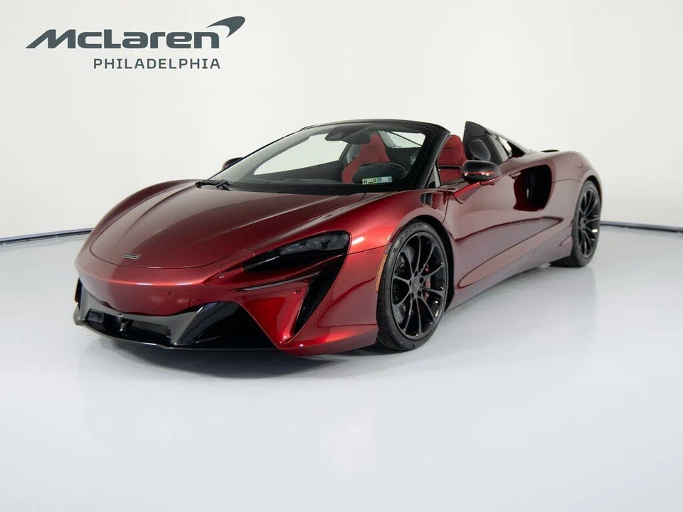 2026 McLaren Artura - Image 2 of 31