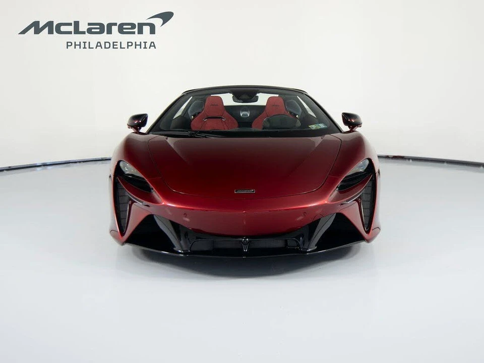 2026 McLaren Artura - Image 3 of 31