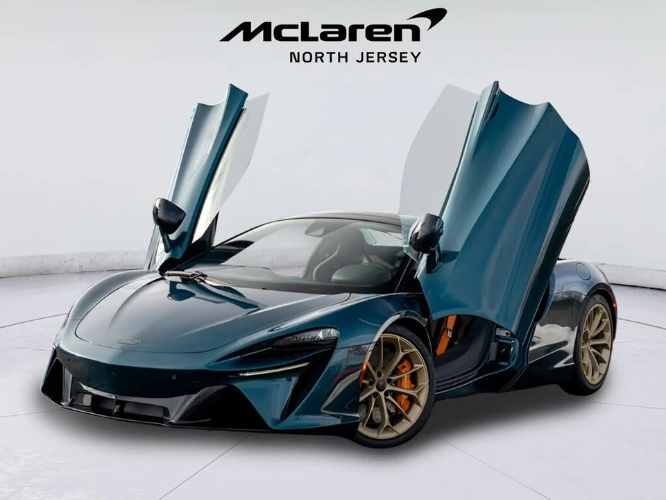 2026 McLaren Artura - Image 3 of 31