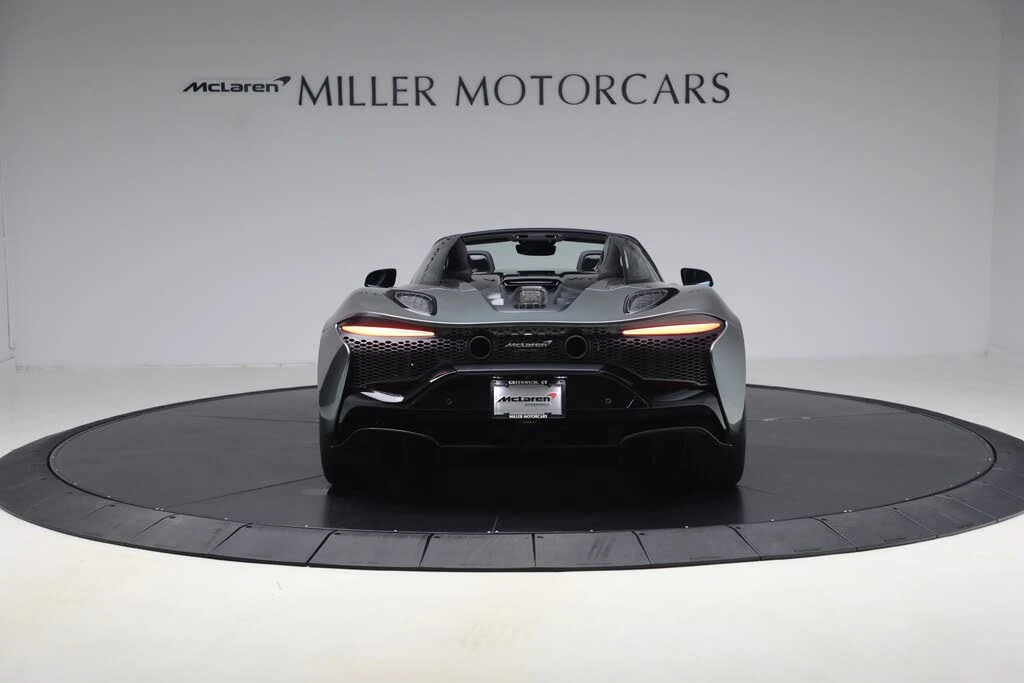 2026 McLaren Artura - Image 5 of 31
