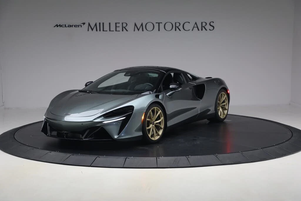 2026 McLaren Artura - Image 22 of 31