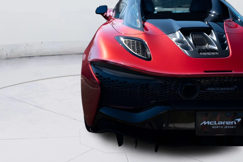2026 McLaren Artura - Image 30 of 31