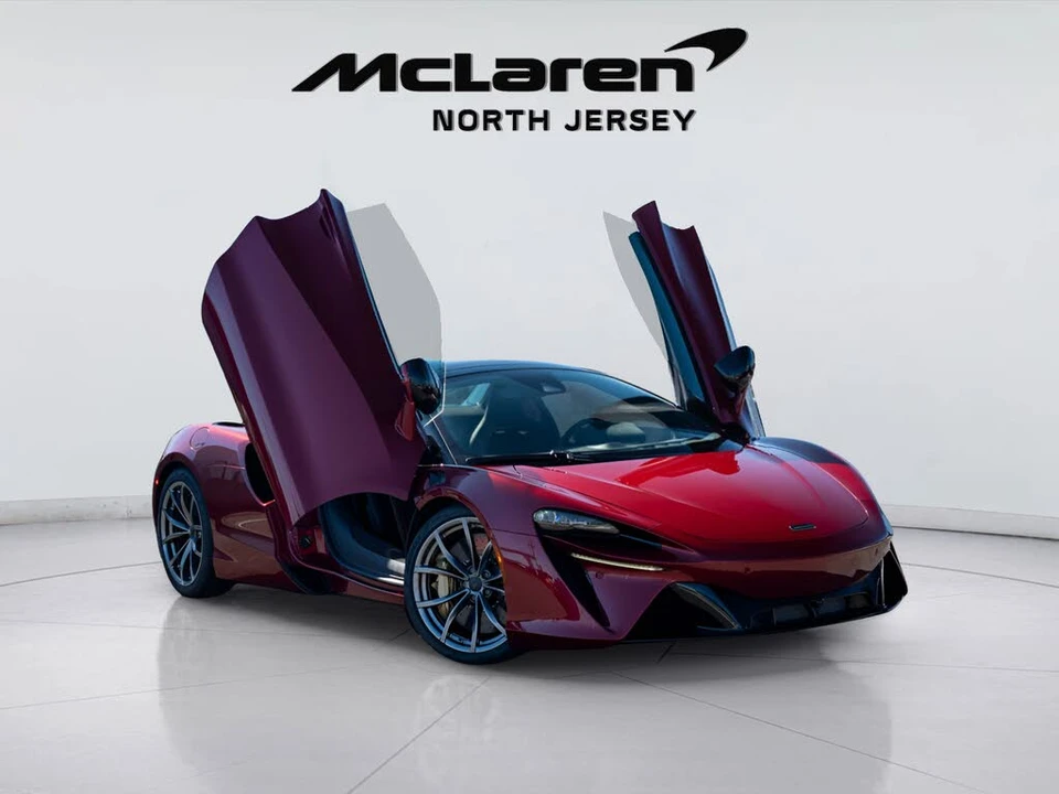 2026 McLaren Artura - Image 7 of 31