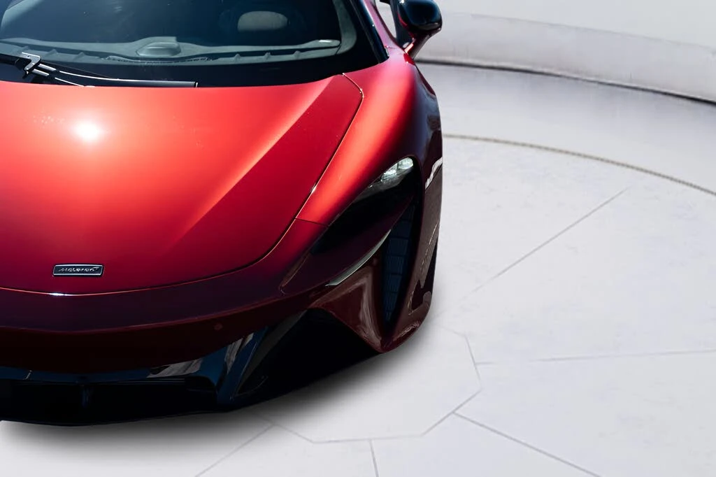 2026 McLaren Artura - Image 26 of 31