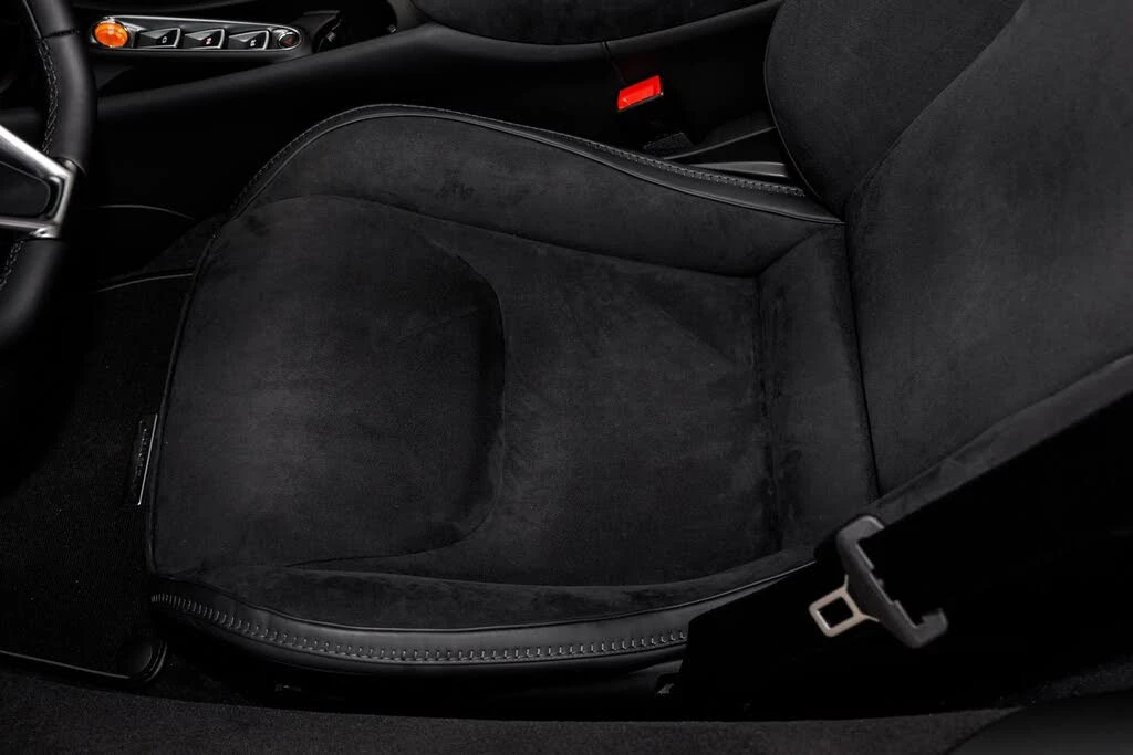 2026 McLaren Artura - Image 25 of 27