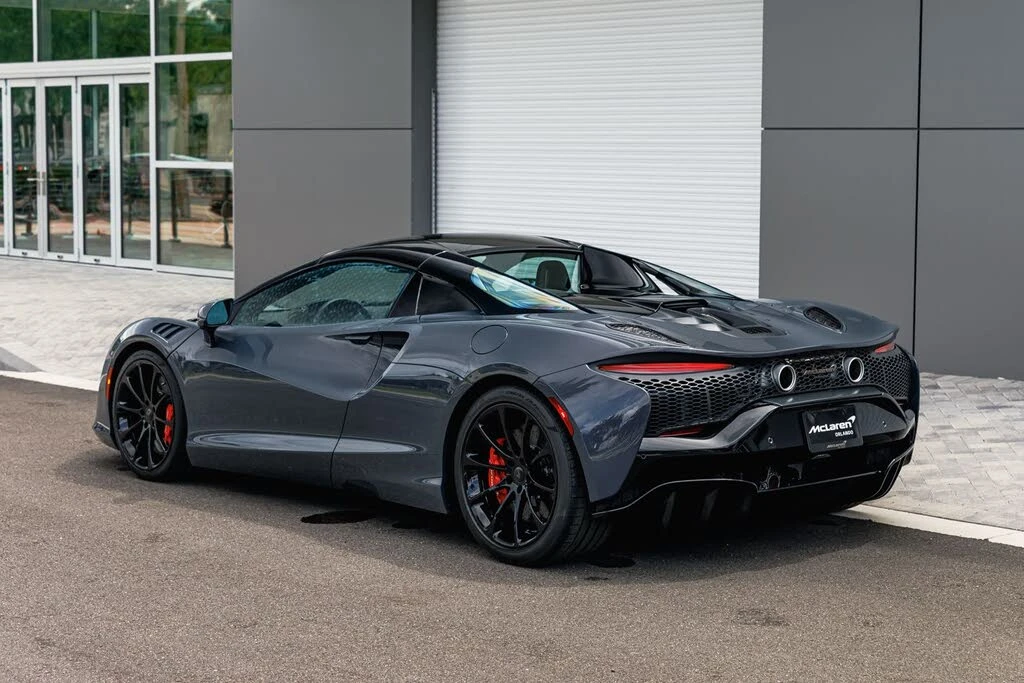 2026 McLaren Artura - Image 7 of 27