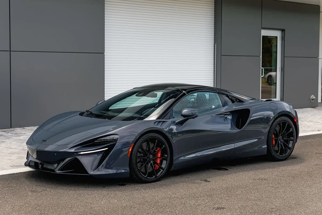2026 McLaren Artura - Image 2 of 27