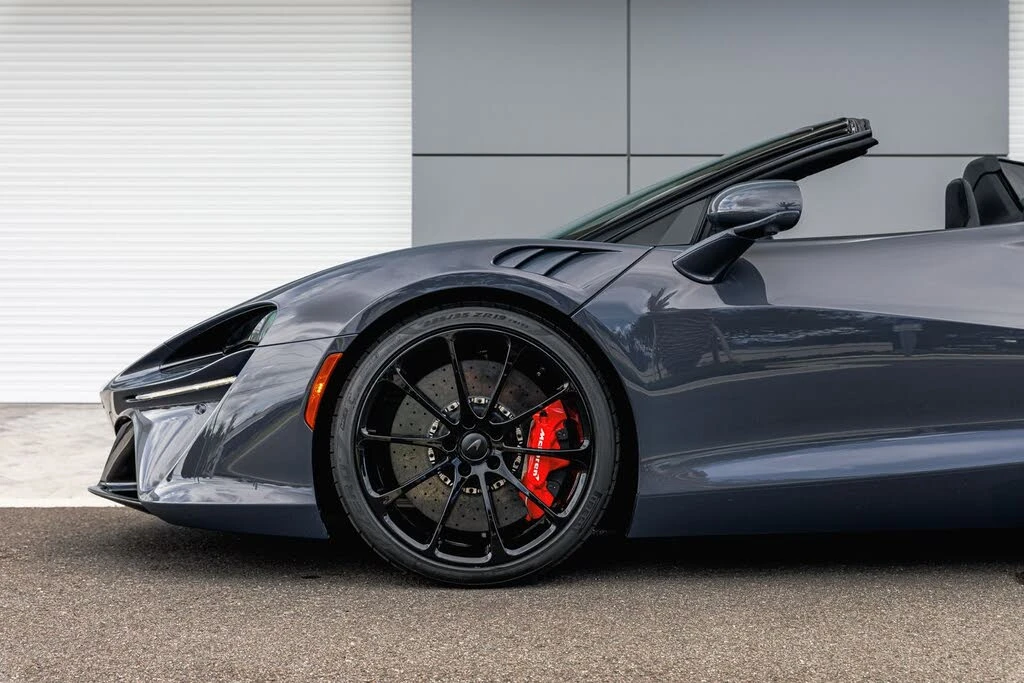 2026 McLaren Artura - Image 5 of 27