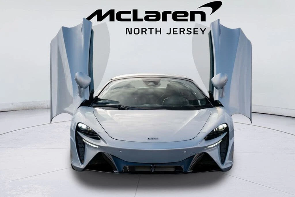 2026 McLaren Artura - Image 6 of 31