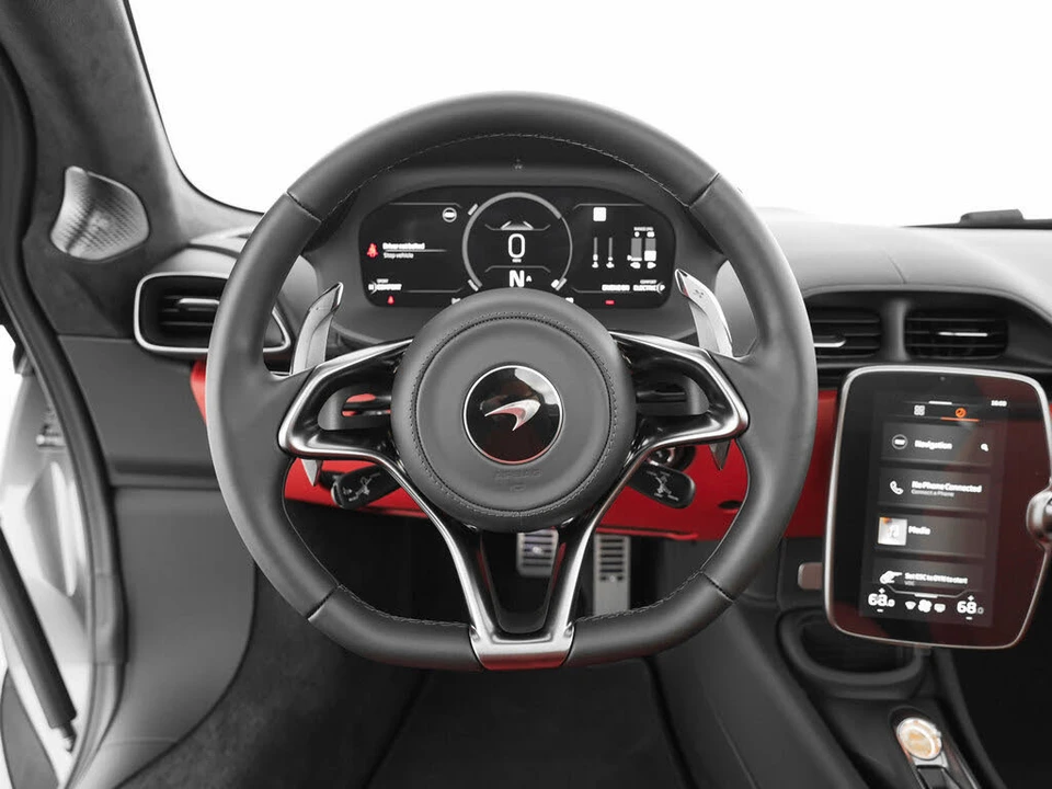 2026 McLaren Artura - Image 10 of 31