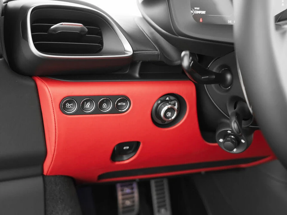 2026 McLaren Artura - Image 14 of 31