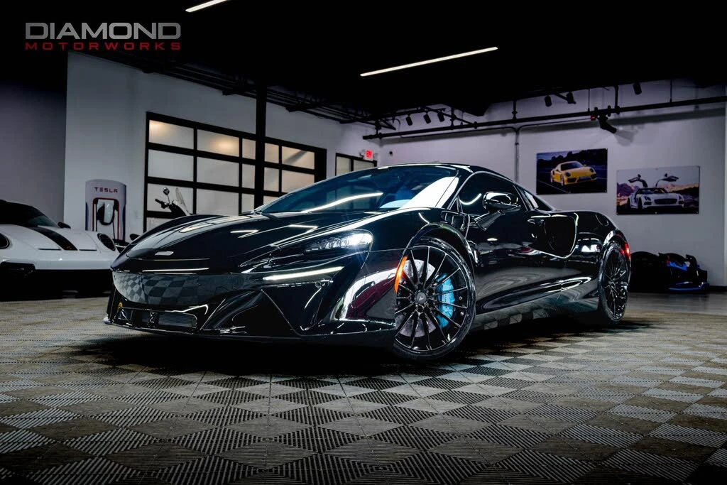 2026 McLaren Artura - Image 6 of 31