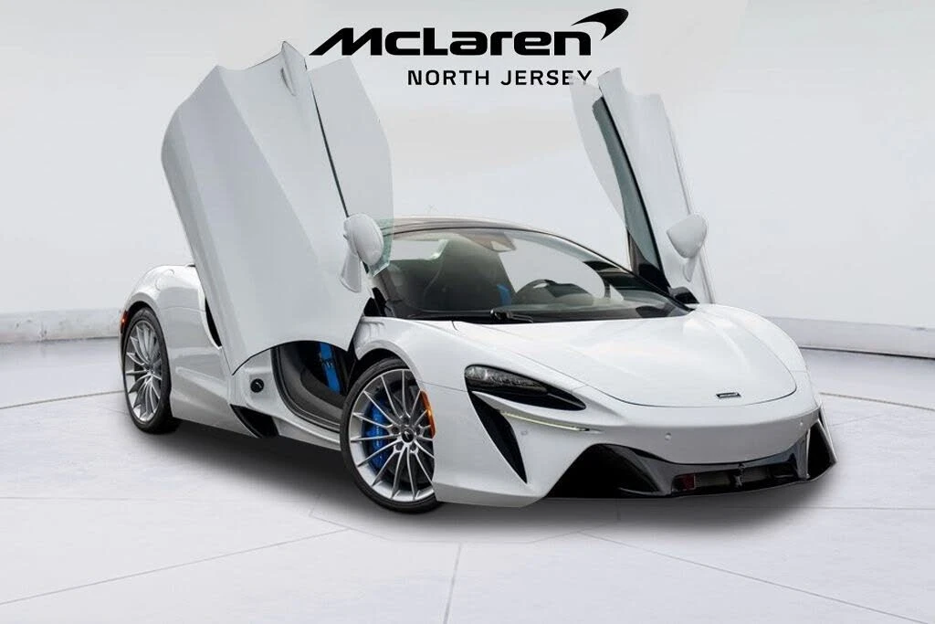 2026 McLaren Artura - Image 7 of 31