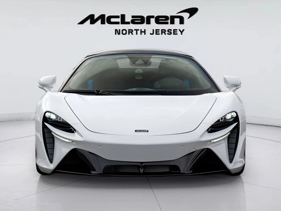2026 McLaren Artura - Image 4 of 31