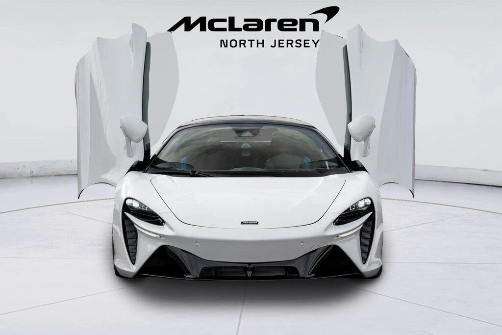 2026 McLaren Artura - Image 5 of 31