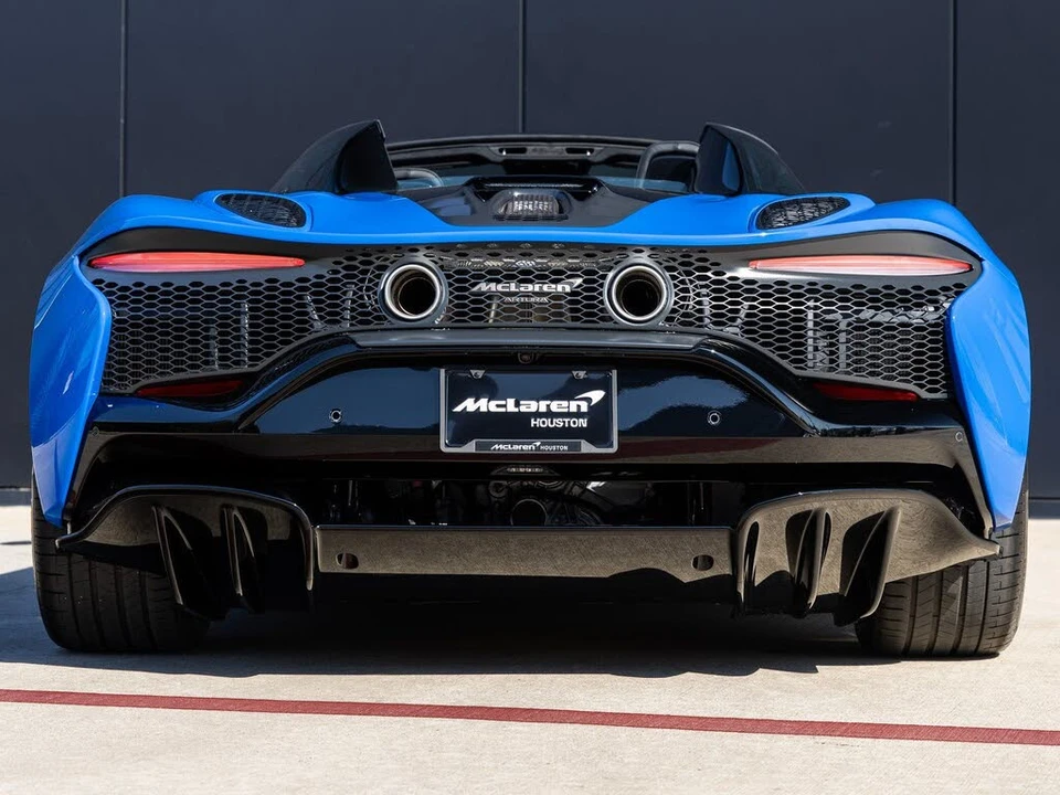 2026 McLaren Artura - Image 9 of 31