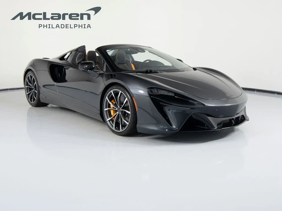 2026 McLaren Artura - Image 4 of 31