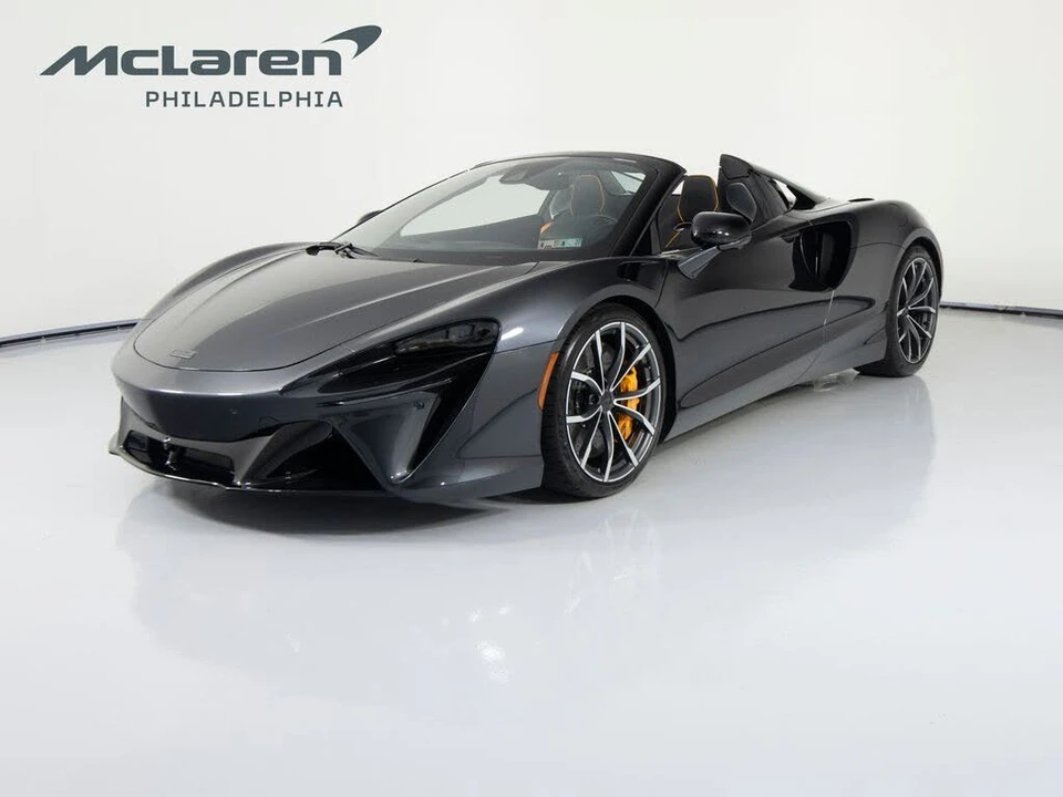 2026 McLaren Artura - Image 2 of 31
