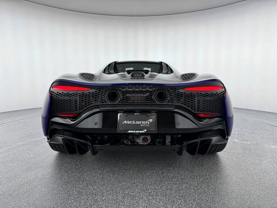 2026 McLaren Artura - Image 4 of 31