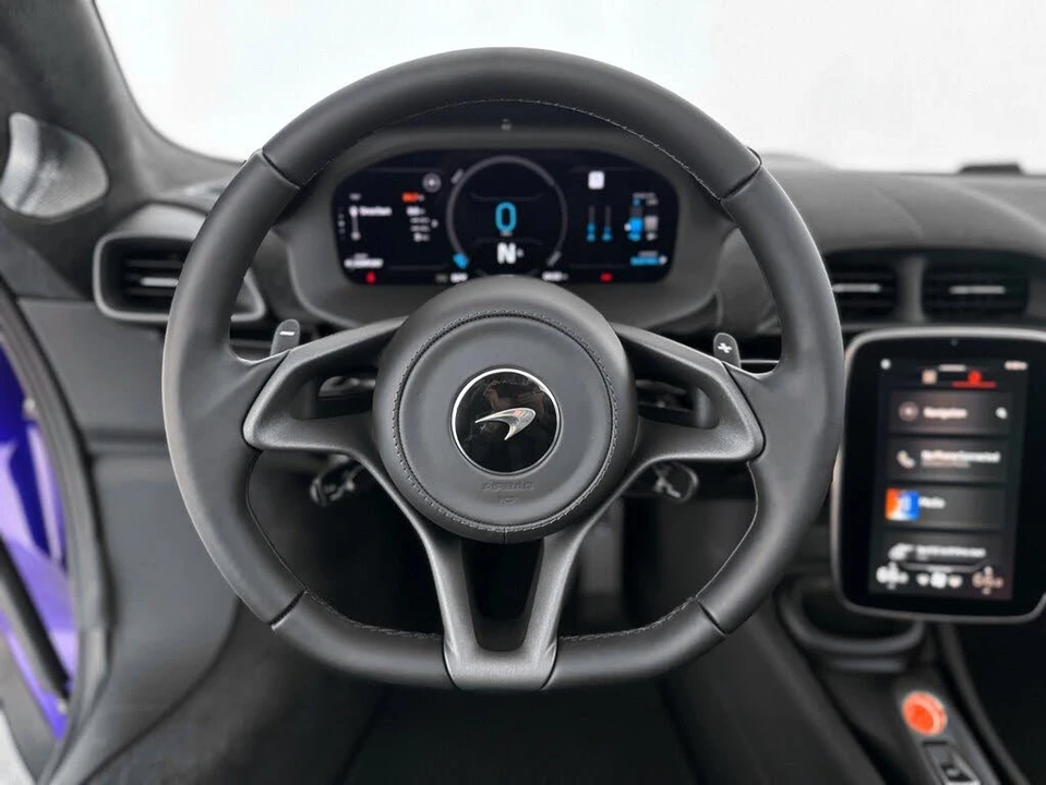 2026 McLaren Artura - Image 9 of 31