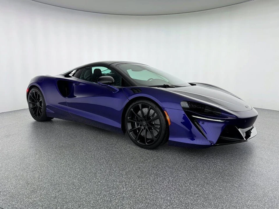 2026 McLaren Artura - Image 6 of 31