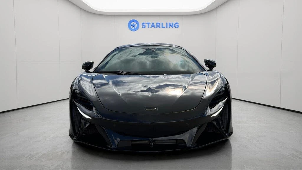 2026 McLaren Artura - Image 15 of 31