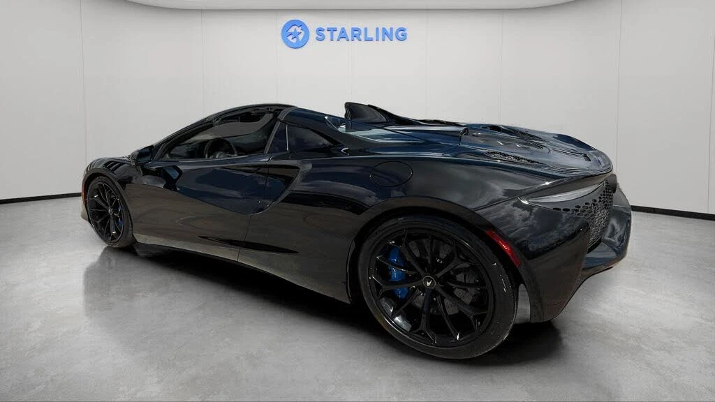 2026 McLaren Artura - Image 26 of 31