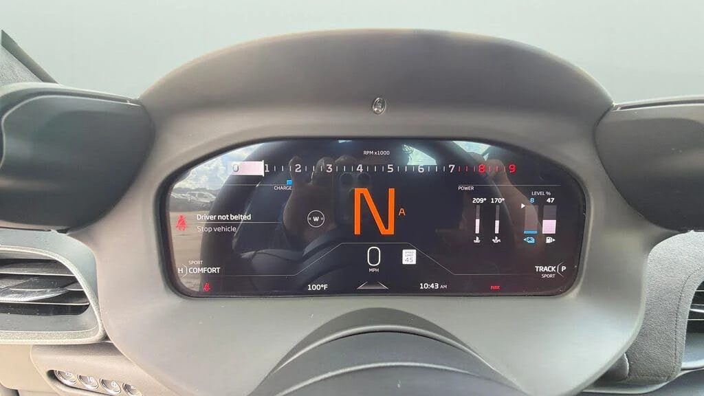 2026 McLaren Artura - Image 19 of 31