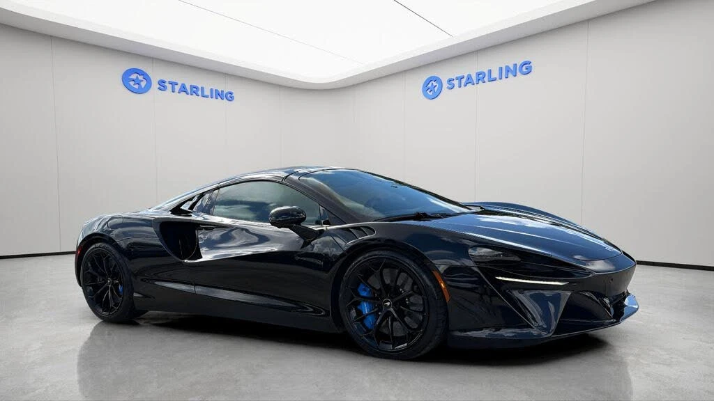 2026 McLaren Artura - Image 12 of 31