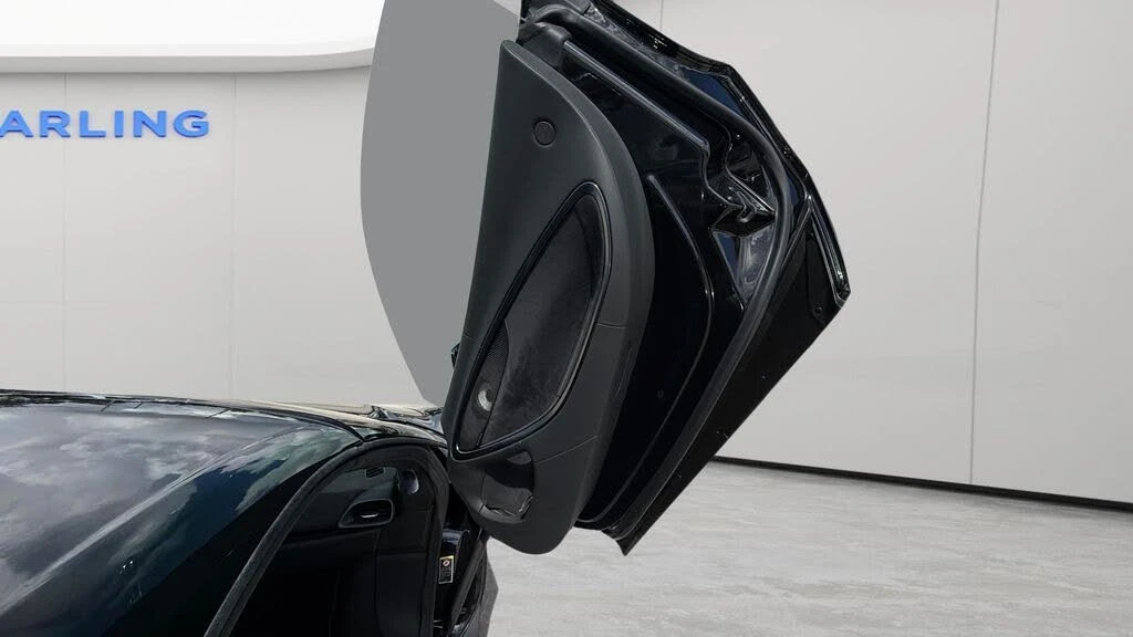 2026 McLaren Artura - Image 22 of 31