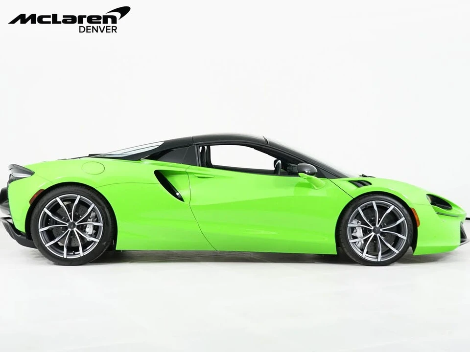 2026 McLaren Artura - Image 11 of 31