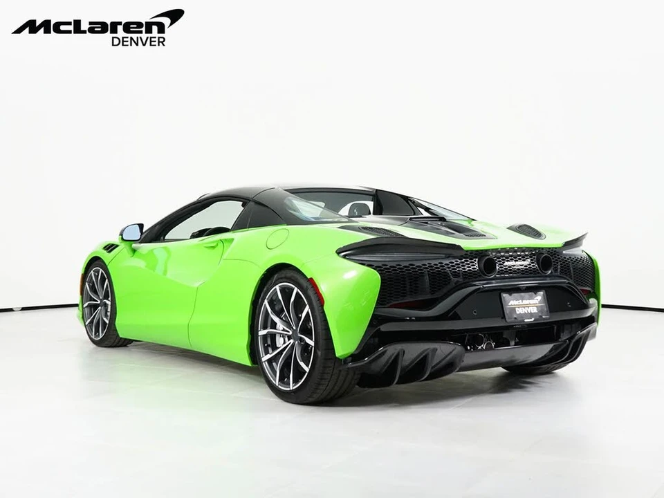 2026 McLaren Artura - Image 4 of 31