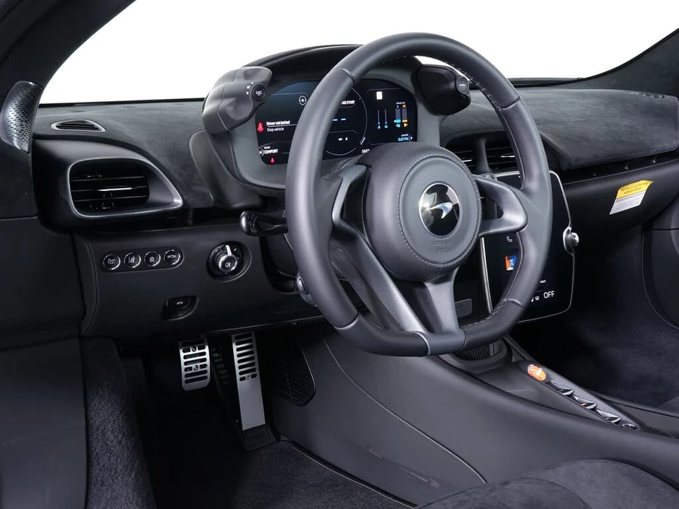 2026 McLaren Artura - Image 5 of 27