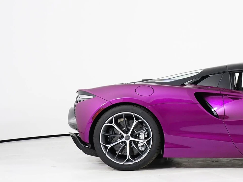 2026 McLaren Artura - Image 14 of 27