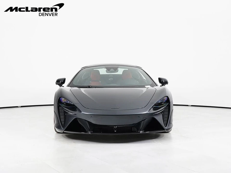 2026 McLaren Artura - Image 11 of 29