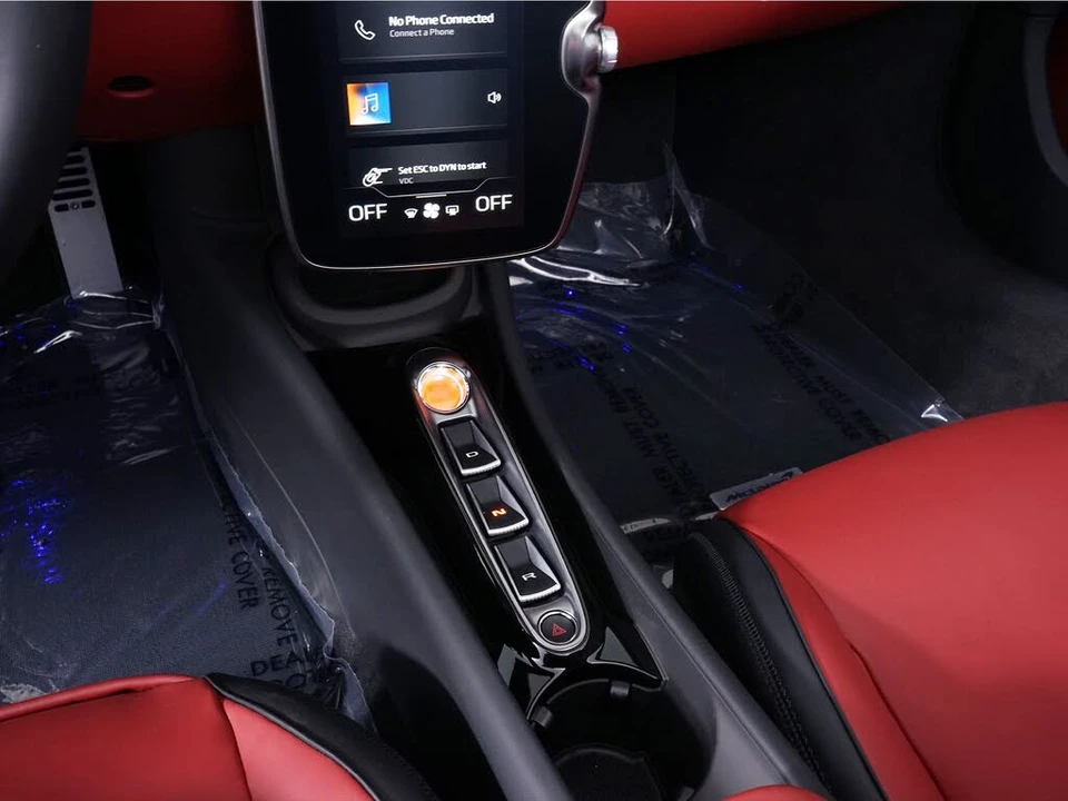 2026 McLaren Artura - Image 27 of 29