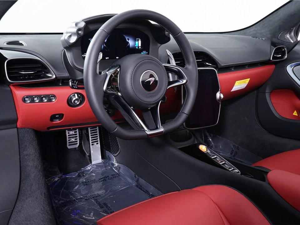 2026 McLaren Artura - Image 5 of 29