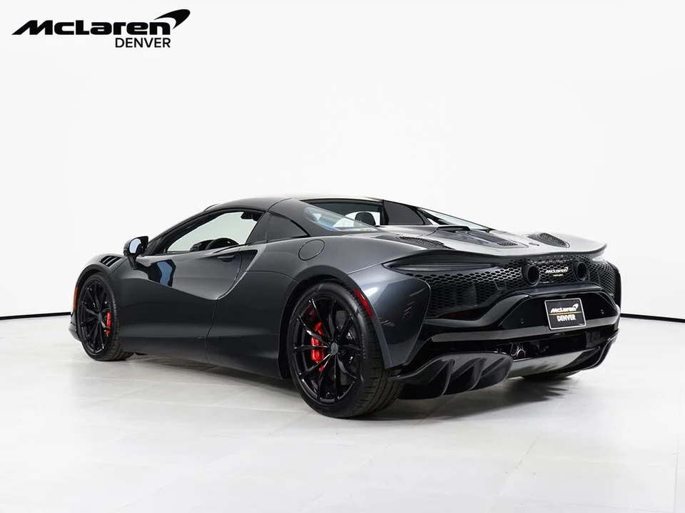 2026 McLaren Artura - Image 3 of 29