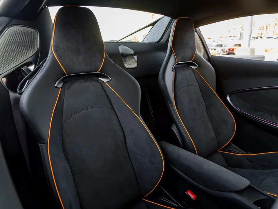 2026 McLaren Artura - Image 21 of 28