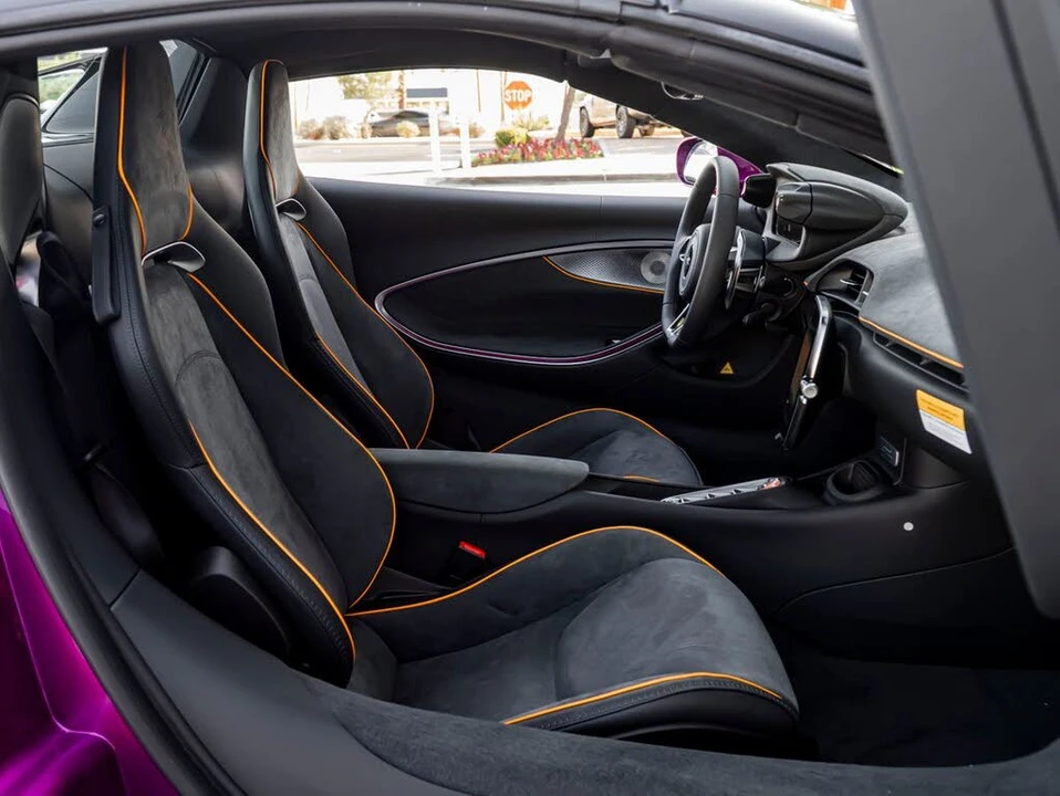 2026 McLaren Artura - Image 22 of 28