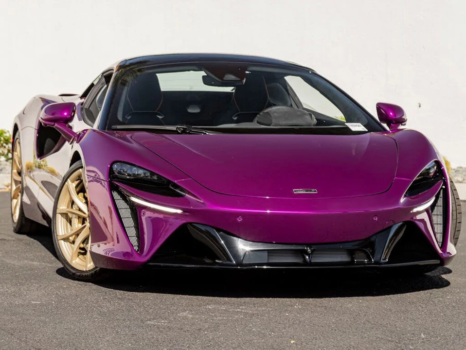 2026 McLaren Artura - Image 4 of 28