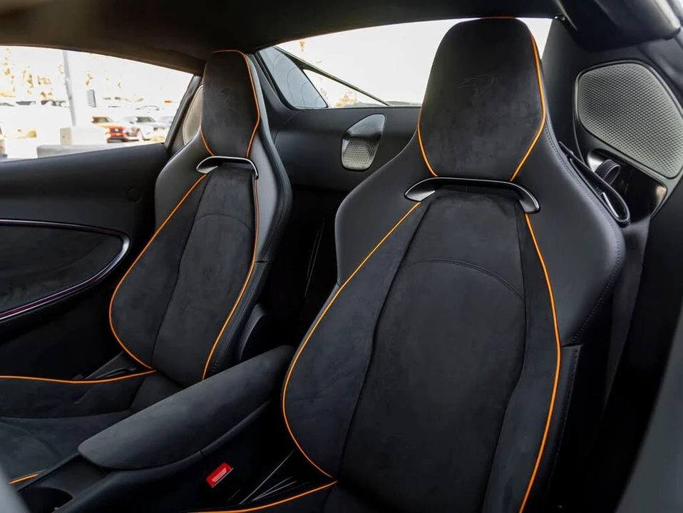 2026 McLaren Artura - Image 13 of 28