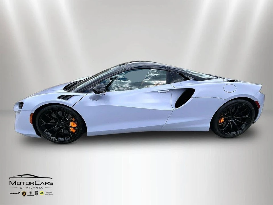 2026 McLaren Artura - Image 13 of 15