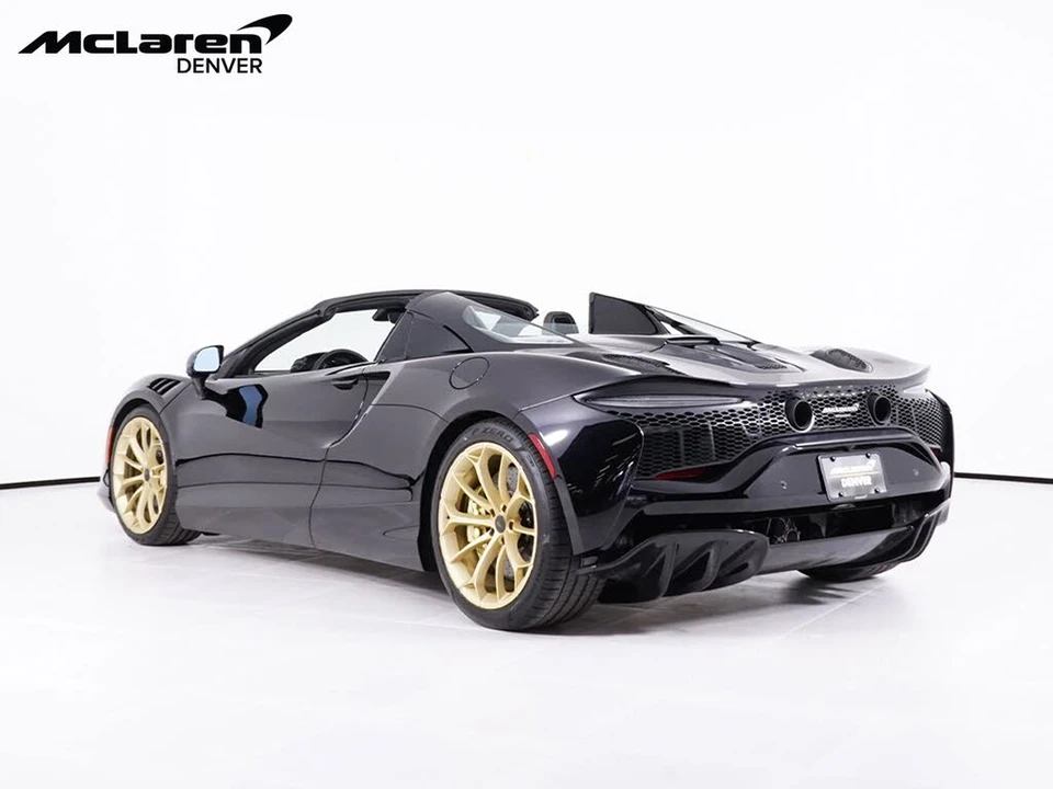 2026 McLaren Artura - Image 3 of 31