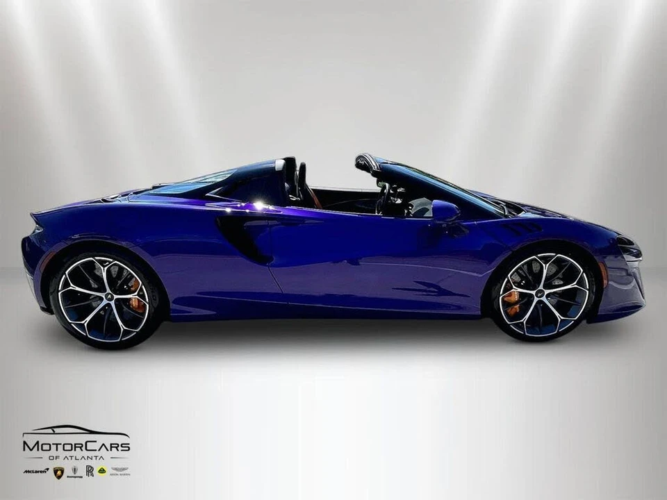 2026 McLaren Artura - Image 12 of 15
