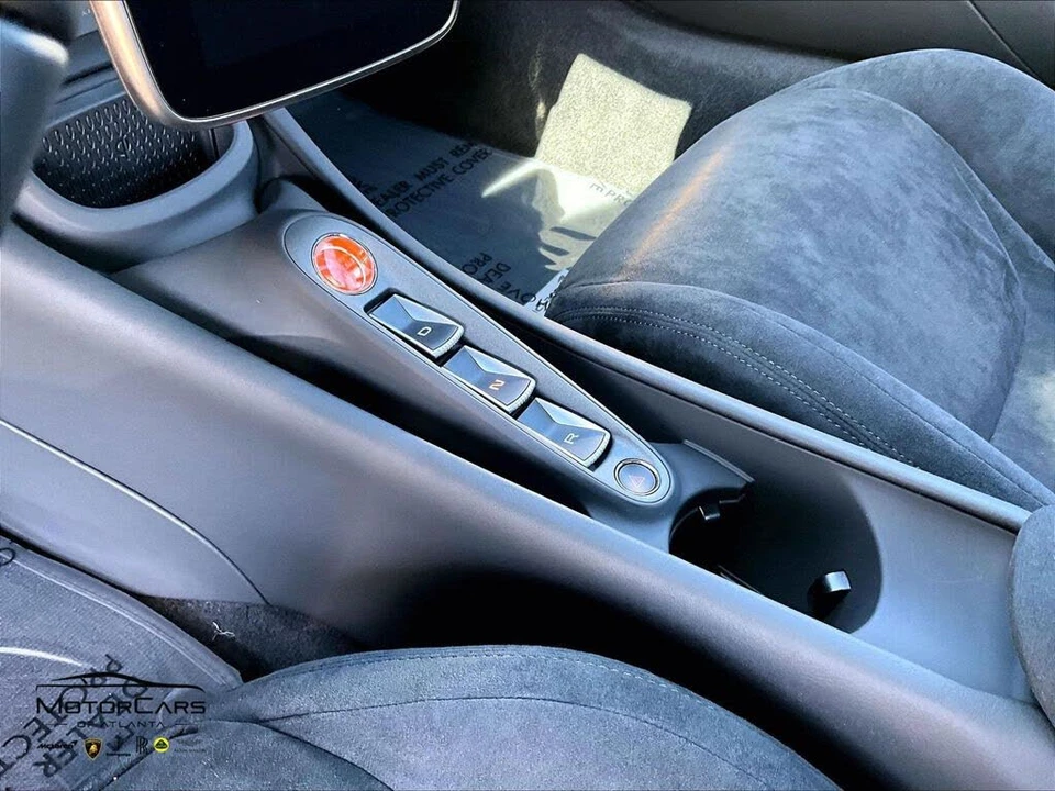 2026 McLaren Artura - Image 8 of 15