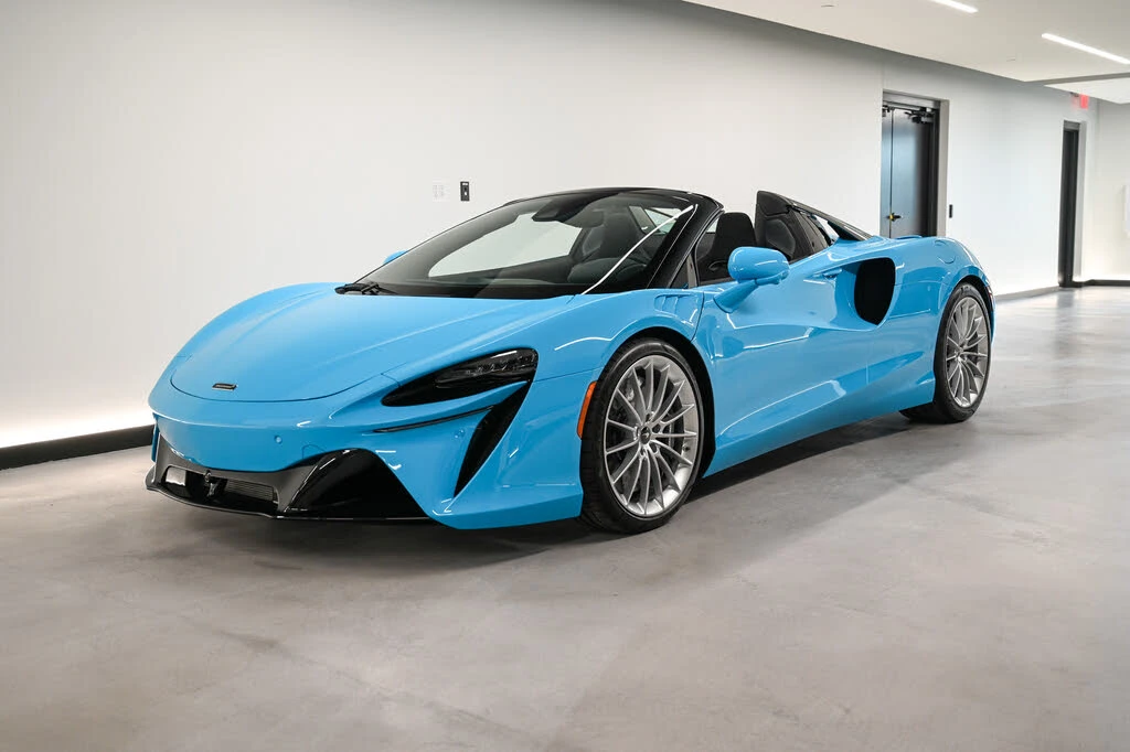 2026 McLaren Artura - Image 2 of 23